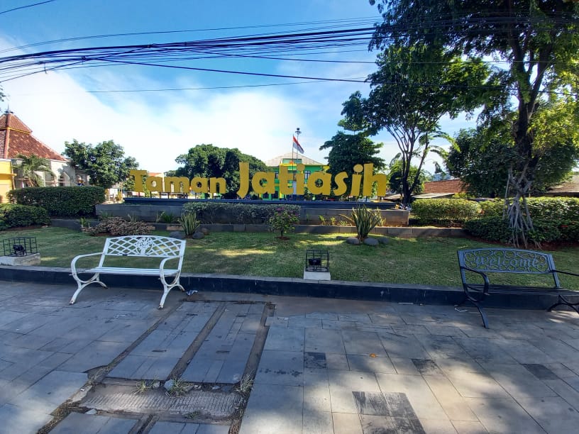Asal-Usul Bekasi, Kota Rebahan yang Lagi Naik Daun 2 taman jatiasih bekasi