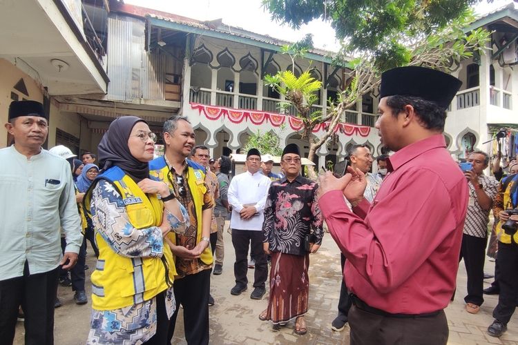 Menteri PU Berkunjung ke Ponpes Tremas Pacitan, Lakukan Audit Kelayakan Bangunan 5 AA1OcIKM 1