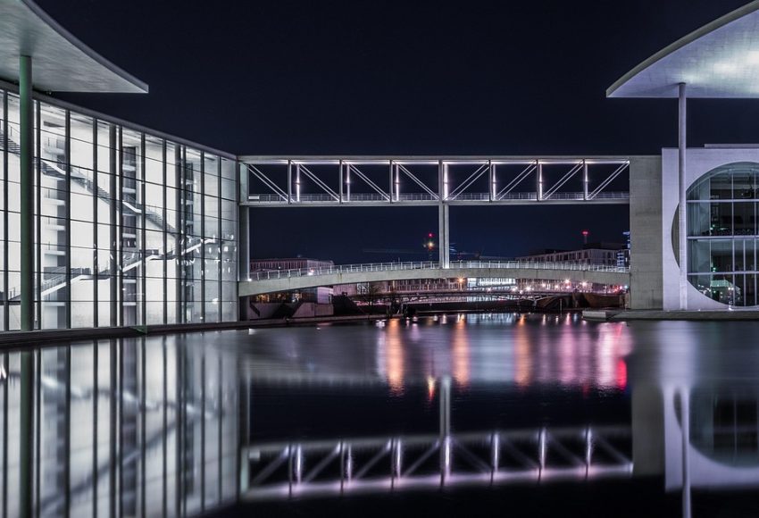 Pintu Aluminium Supplier Terpercaya di Kebayoran Lama Jakarta Selatan 3 Pintu Aluminium Supplier Terpercaya